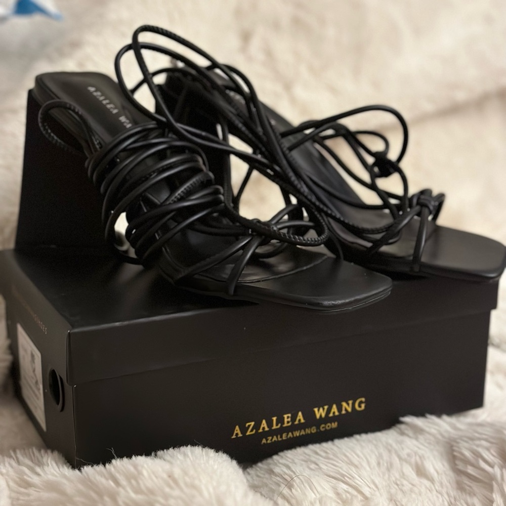 Azalea Size 9 Black